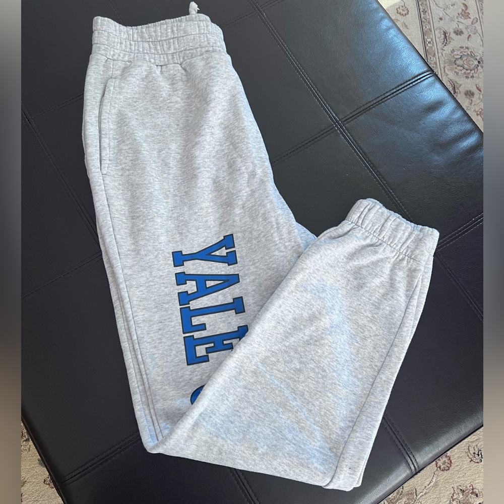 HM | Yale Printed Design Sweatpants
